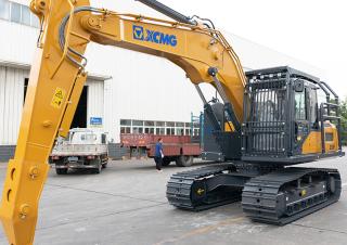 Excavatrice sur chenilles XCMG XE180F