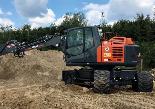 Excavatrice sur pneus Atlas 180 W-SR 