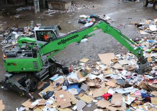 Manipulateurs de matériaux Sennebogen 817M E 