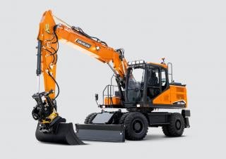 Excavatrice sur pneus Develon DX140W-7K