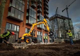 Excavatrice sur pneus JCB Hydradig 110W