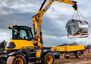 Excavatrice sur pneus JCB Hydradig 110W