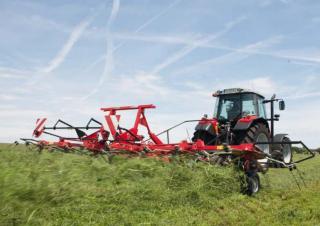 Faneuses rotatives Fella TH 800 Trans