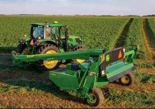 Faucheuse à disque traîné avec conditionneur John Deere C400