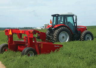 Faucheuses  arrières disques avec conditionneurs Massey Ferguson 1373