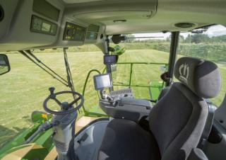 Faucheuses automotrices Krone BiG M 450 CR