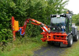 Équipement maintenance  estival Faucheuses pour talus Dücker DBM 400 TMK 13