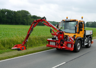 Équipement maintenance  estival Faucheuses pour talus Dücker DUA 700 TTM 13
