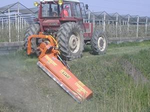 Équipement maintenance  estival Faucheuses pour talus Berti TA/S 180