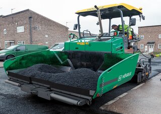 Finisseur d'asphalte sur roues Vögele Super 1003i