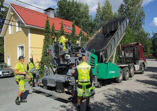 Finisseur d'asphalte sur roues Vögele Super 1003i