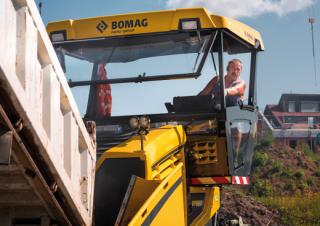 Finisseurs de chaussée sur chenilles Bomag BF 700 C 2 S 600
