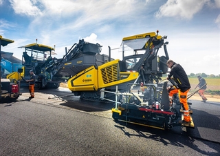 Finisseurs de chaussée sur chenilles Bomag BF 800 C 3 S 500