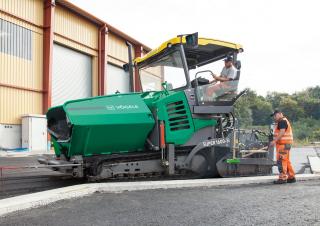 Finisseurs de chaussée sur chenilles Vögele Super 1600-3i
