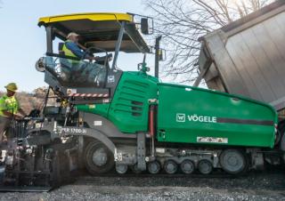 Finisseurs de chaussée sur chenilles Vögele Super 1703-3i
