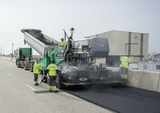 Finisseurs de chaussée sur chenilles Vögele Super 1800-3i SprayJet