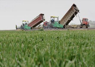Finisseurs de chaussée sur chenilles Vögele SUPER 1880 L