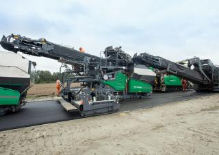 Finisseurs de chaussée sur chenilles Vögele Super 2100-3i IP