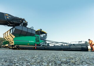 Finisseurs de chaussée sur chenilles Vögele Super 3000-3i
