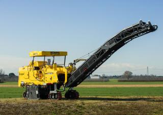 Finisseurs de chaussée sur chenilles Bomag BM 1200/30