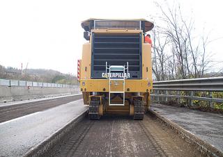 Découpeuse de chaussée Caterpillar PM200 - 2,2M