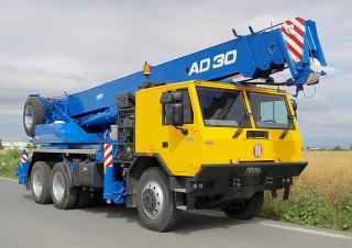 Grues télescopiques  monté sur camion CKD Mobilni Jeraby AD 30