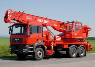 Grues télescopiques  monté sur camion CKD Mobilni Jeraby AD 30