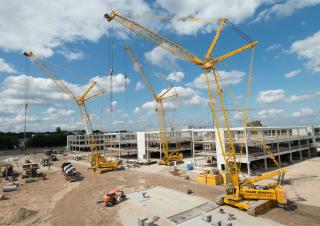 Grues à chenilles - flèche treillis Sennebogen 5500G