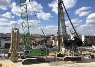 Grues à chenilles - flèche treillis Sennebogen 6140E