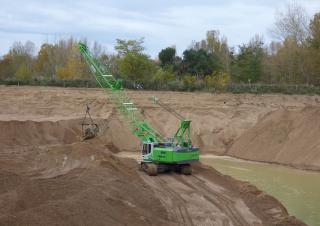 Grues à chenilles - flèche treillis Sennebogen 640E