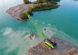 Grues à chenilles - flèche treillis Sennebogen 670E