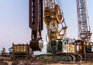 Grues à chenilles - flèche treillis Liebherr HS 8100