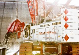 Grues à chenilles - flèche treillis Liebherr HS 8130