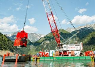 Grues à chenilles - flèche treillis Liebherr HS 8130