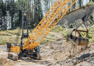 Grues à chenilles - flèche treillis Liebherr HS 8200