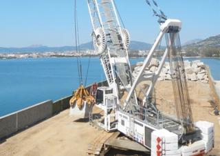 Grues à chenilles - flèche treillis Liebherr HS 895 HD