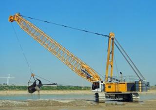 Grues à chenilles - flèche treillis Liebherr HS 895 HD