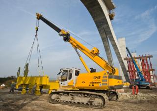 Grues à chenilles téléscopique Sennebogen 643E