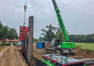 Grues à chenilles téléscopique Sennebogen 653E