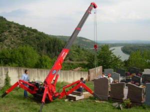 Grues à chenilles téléscopique UNIC URW 095