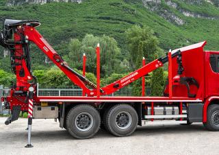 Grues de chargement à bois Cranab TZ 13.1 D900