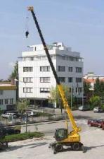 Grues mobiles  télescopiques Sennebogen 613 M