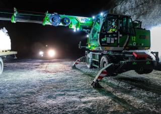 Grues mobiles  télescopiques Sennebogen 613E