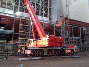 Grues tous-terrains Tadano ATF400G-6 