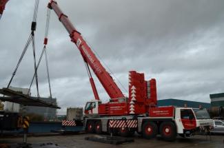 Grues tous-terrains Tadano ATF400G-6 