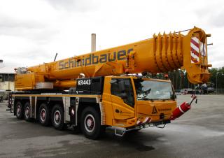 Grues tous-terrains Tadano ATF 220G-5 