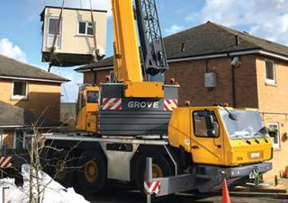 Grues tous-terrains Grove GMK3060L