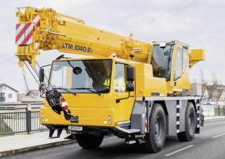 Grues tous-terrains Liebherr LTM 1040-2.1 