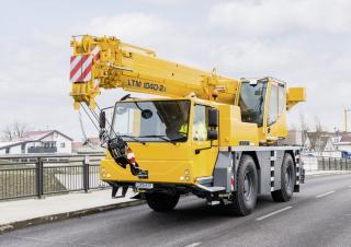 Grues tous-terrains Liebherr LTM 1040-2.1 