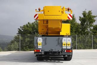 Grues tous-terrains Liebherr LTM 1055-3.2 